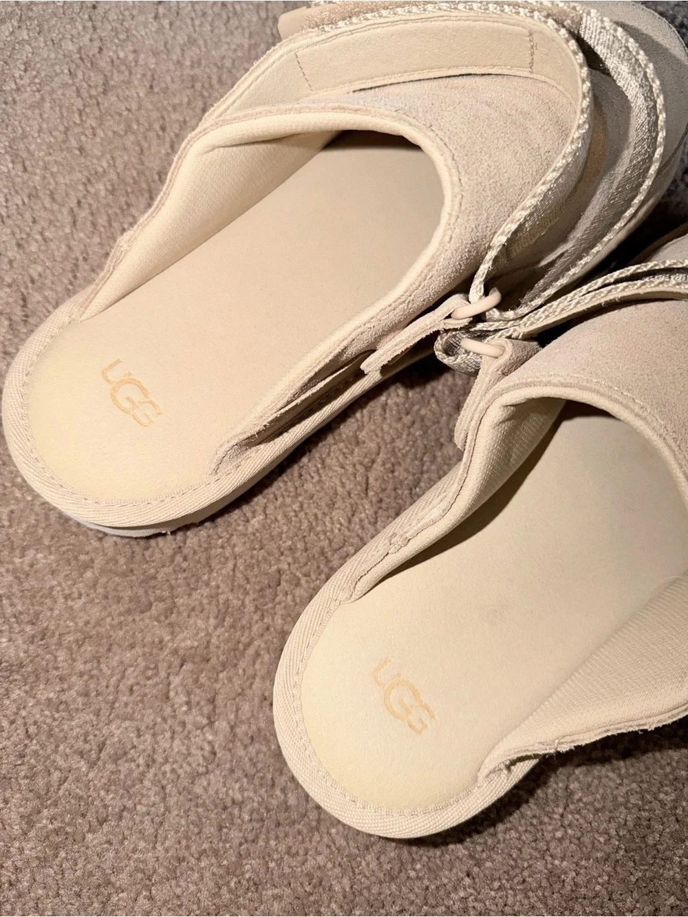 UGG Goldenstar Clog Shoe, size EU 38, color: sand, women’s - Picture 4 of 9